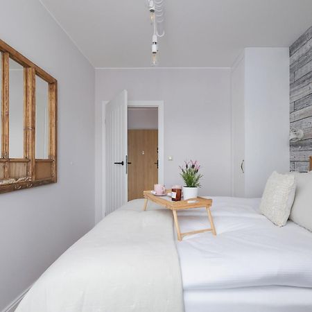 Prandoty Beautiful Apartment With Balcony Cracow By Renters Prestige Cracovia Esterno foto