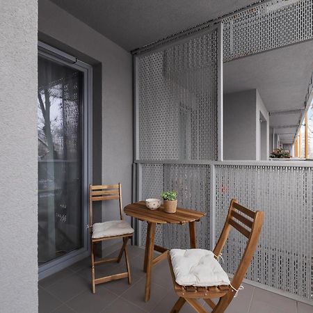 Prandoty Beautiful Apartment With Balcony Cracow By Renters Prestige Cracovia Esterno foto